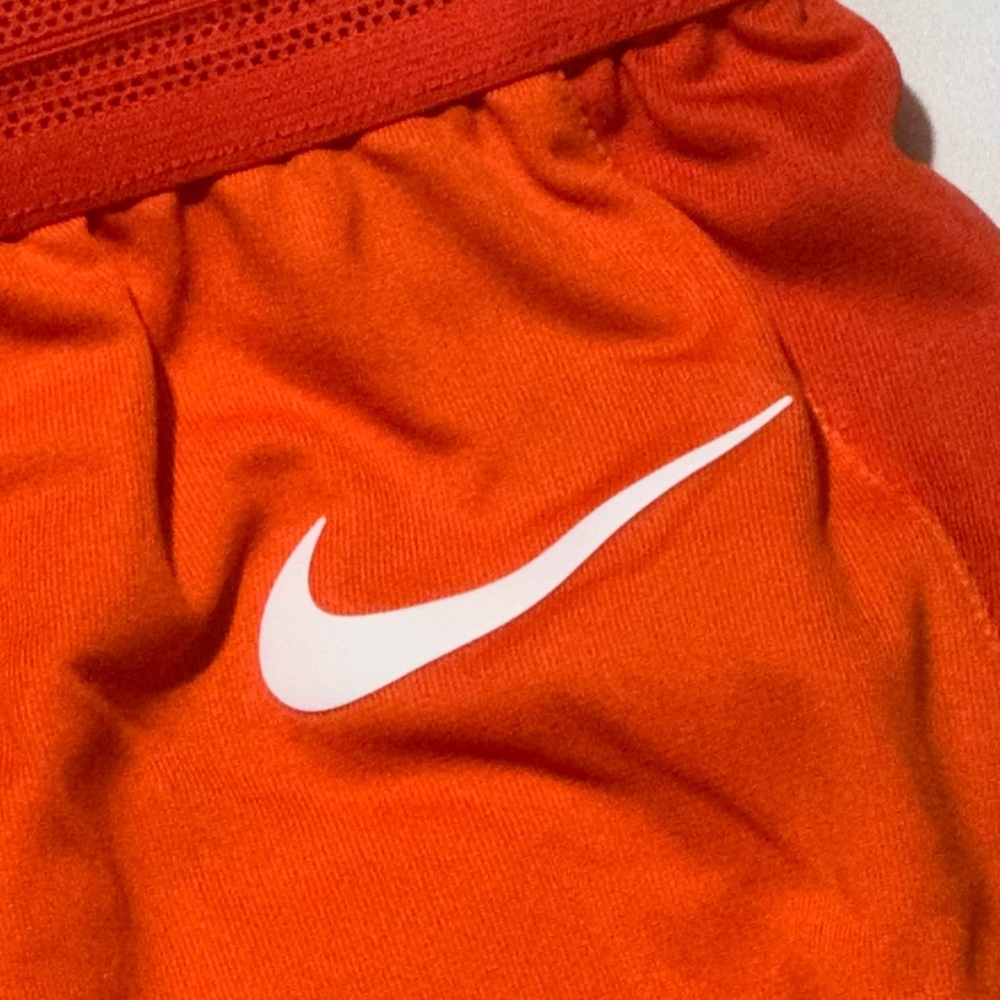 Authentic WNBA Connecticut Sun Nike Aeroswift Game Shorts XXL/42 Length +1 - Picture 5 of 9